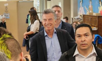 Votó Mauricio Macri y adelantó que “va a haber balotaje”.