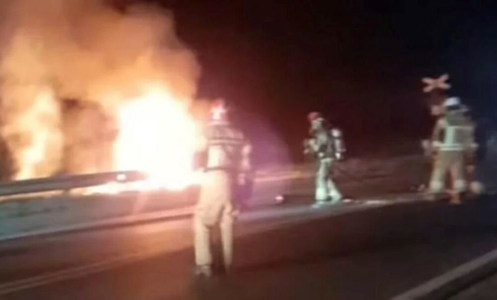 Volcó un auto y se incendió: murieron 3 sanjuaninos y se salvó una nena de 13 años.