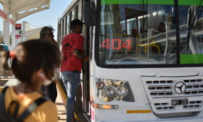 El pasaje de colectivo volverá subir en marzo.