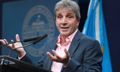 A más de dos meses de asumir el Gobierno Nacional, Caputo culpa a su economía a CFK.