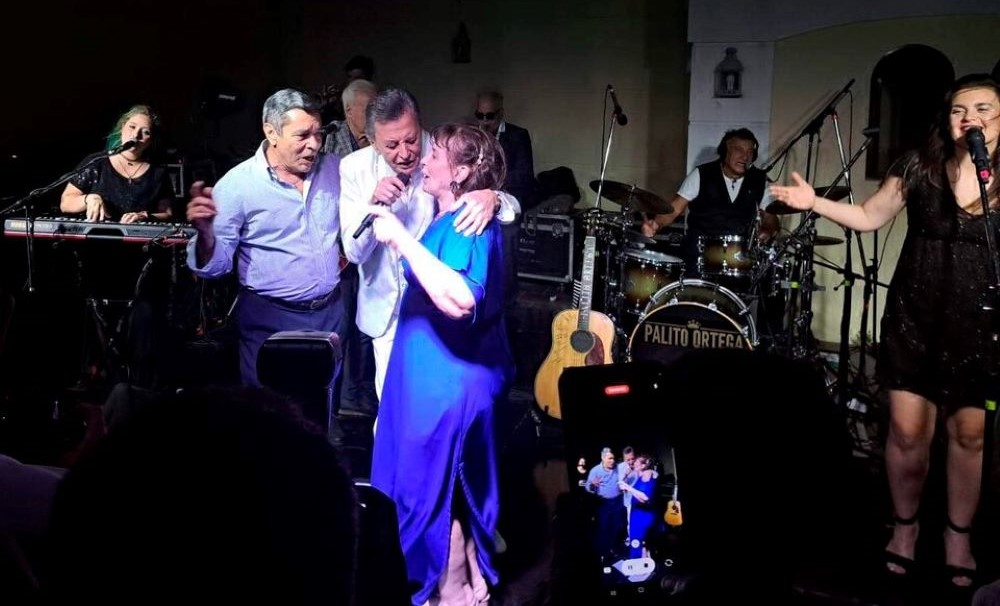 Así fue la fiesta de los represores y negacionistas: Más de 60 invitados y un show de Palito Ortega.