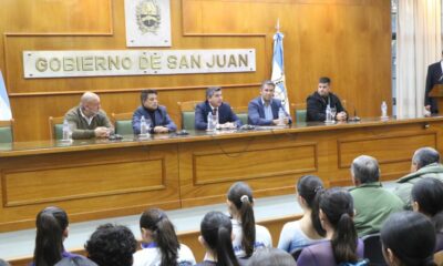 El Gobernador Orrego presidió la presentación de la Copa Clausura de Patinaje Artístico