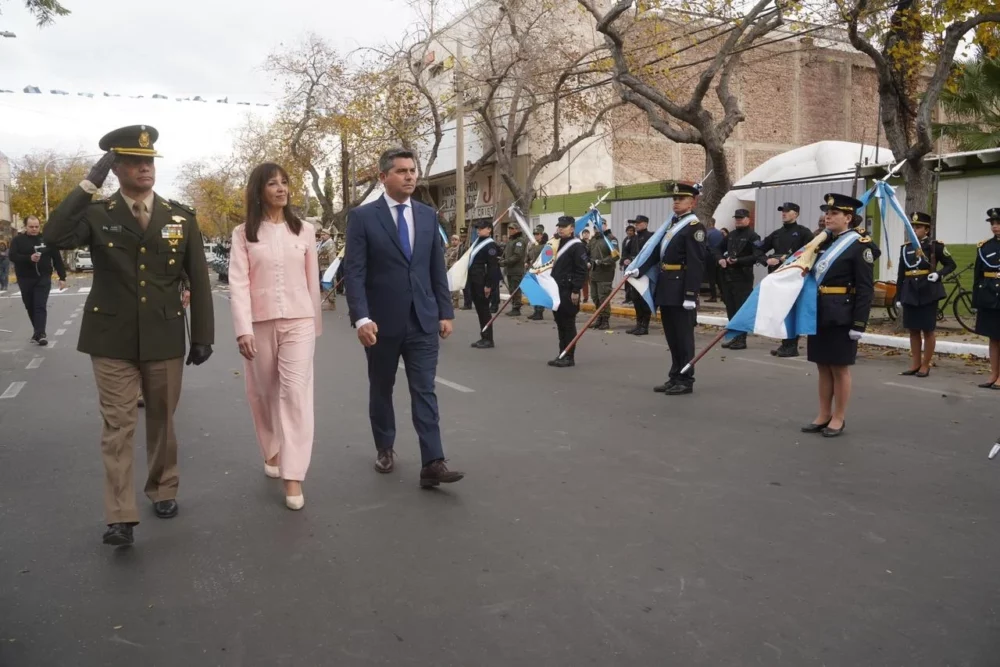 El gobernador Orrego encabezó los actos por el 462° aniversario de la Fundación de San Juan