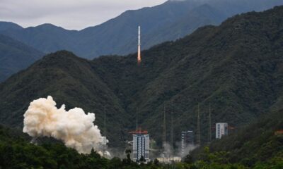 China y Francia lanzaron un satélite al espacio para estudiar la historia del Universo