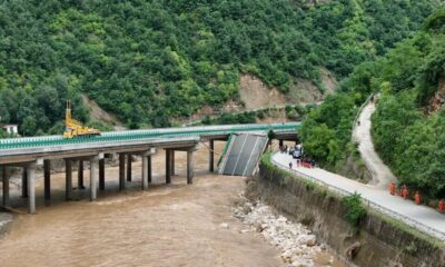 Se derrumbó un puente en China 