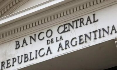 BCRA confirma que se encamina hacia la competencia de monedas.