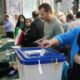 Los iraníes acuden a votar en la segunda vuelta de las elecciones presidenciales