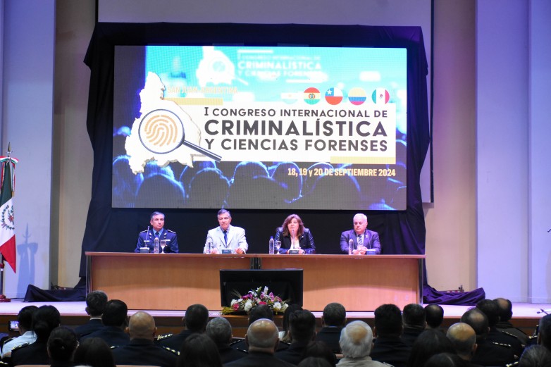 Inició el congreso que reúne a los máximos referentes de la ciencia forense y criminalística