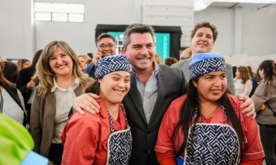 El gobernador Marcelo Orrego visitó la muestra Aprender y Producir