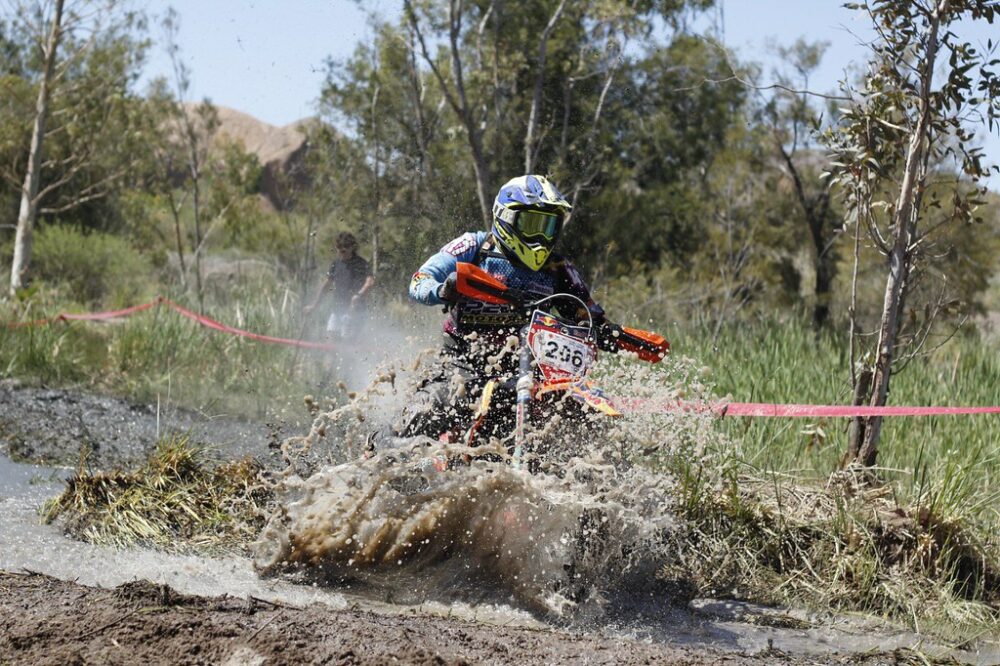 Rodrigo González se quedó con la última fecha del enduro provincial