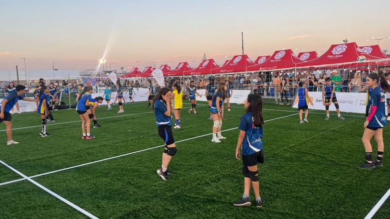 Deporte mostró sus actividades en el inicio de la Fiesta Nacional del Sol