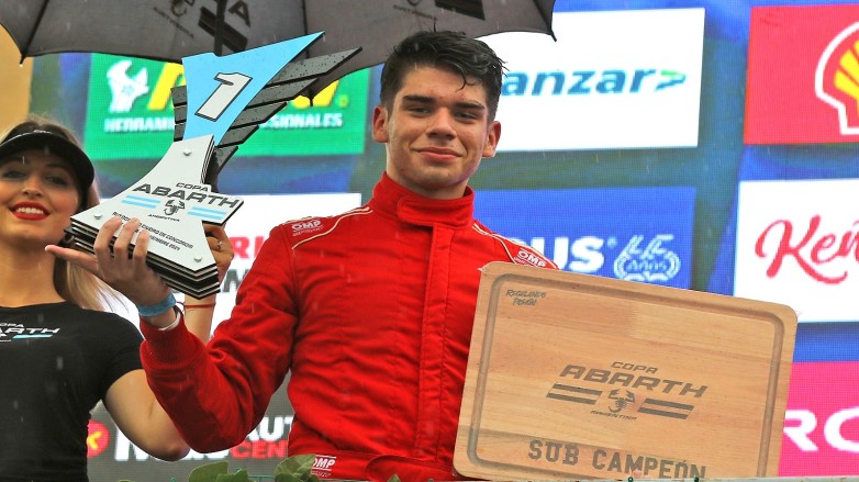 Joaquín Naranjo ganó en la Copa Abarth y fue subcampeón