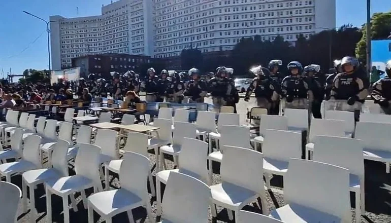 Militarizaron Comodoro Py en la previa de la sentencia a Cristina Kirchner