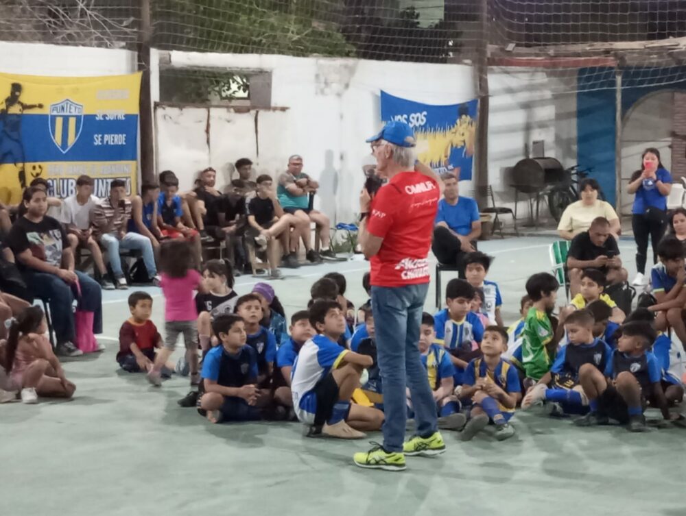 Destacada jornada de Baby Fútbol con Fernando Signorini