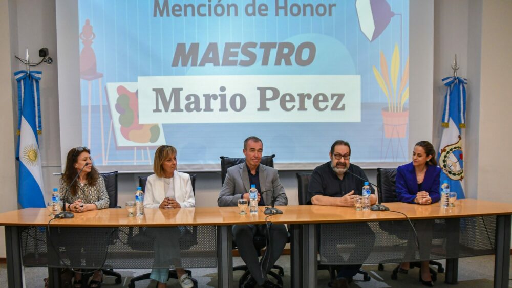 Lanzamiento para participar de la distinción Mención Mario Pérez