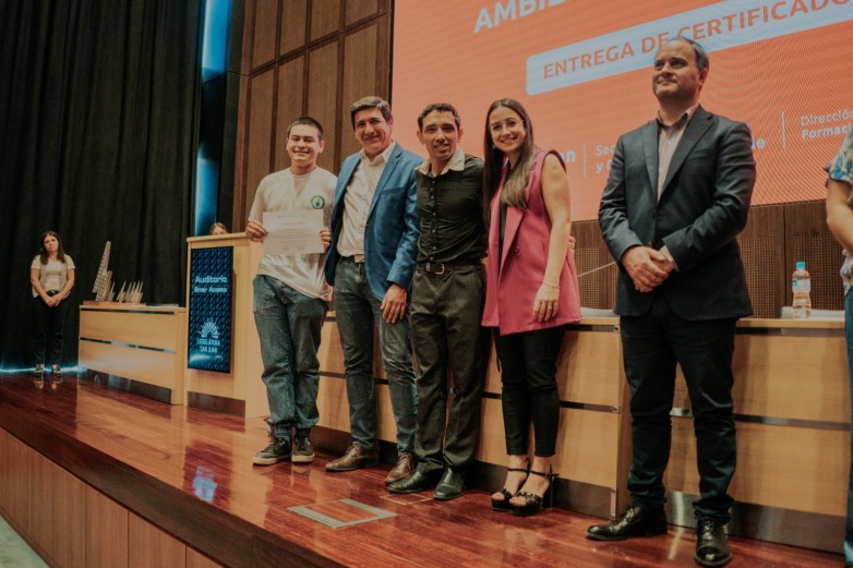 Estudiantes y docentes sanjuaninos recibieron reconocimientos por su compromiso ambiental