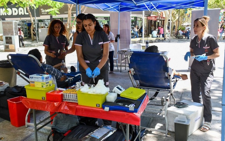 Unas 700 personas por mes donan sangre voluntariamente en San Juan