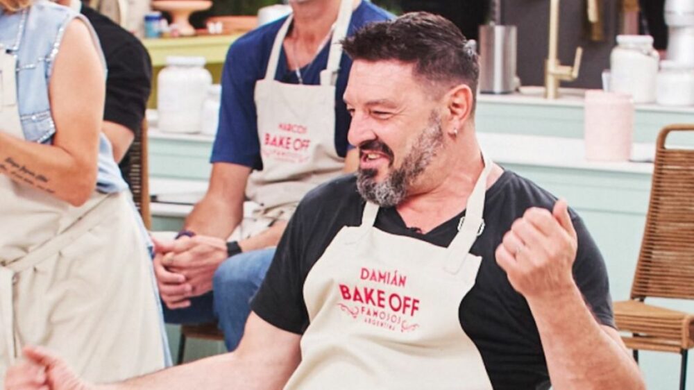 Damián De Santo se destacó en el repechaje y volvió a Bake Off Famosos Argentina