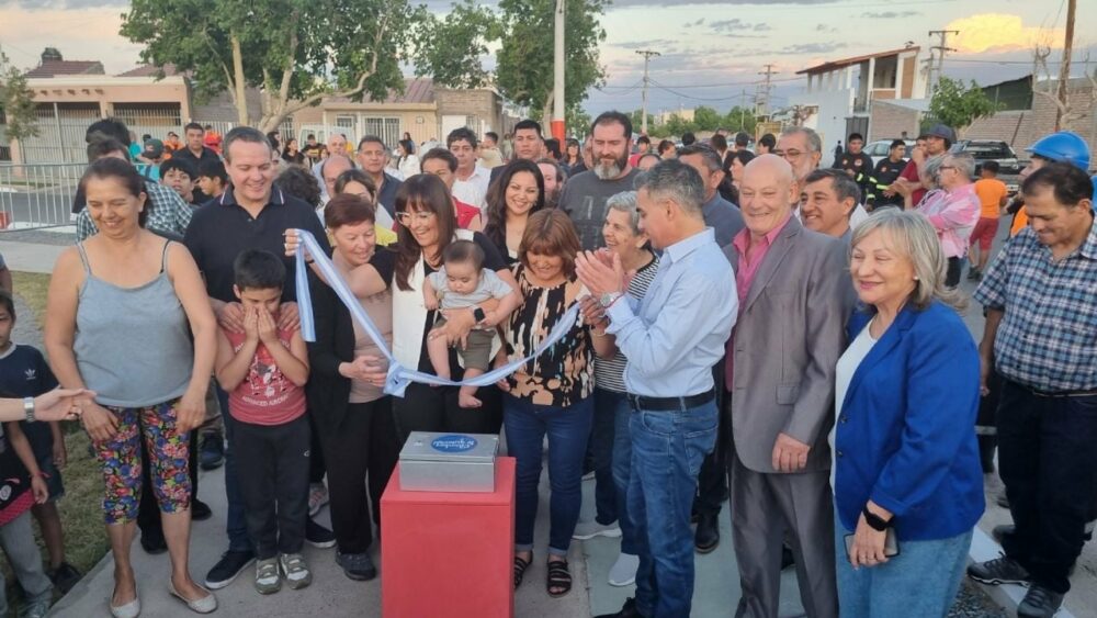 Chimbas: habilitaron las obras de un nuevo playón deportivo y espacio verde