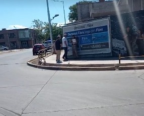 En un confuso episodio, un ciclista fue embestido por un auto y falleció