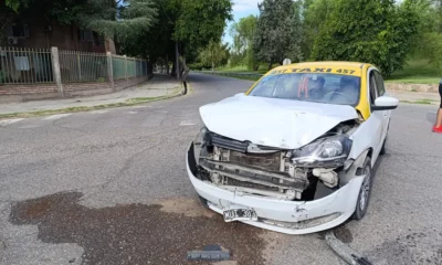 Un colectivo de la Red Tulum chocó contra un taxi en Concepción