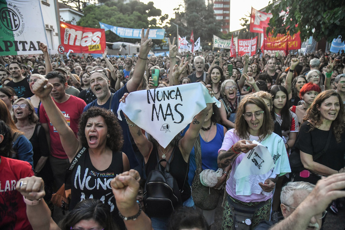 Los sitios de memoria deberán permanecer abiertos y en funcionamiento