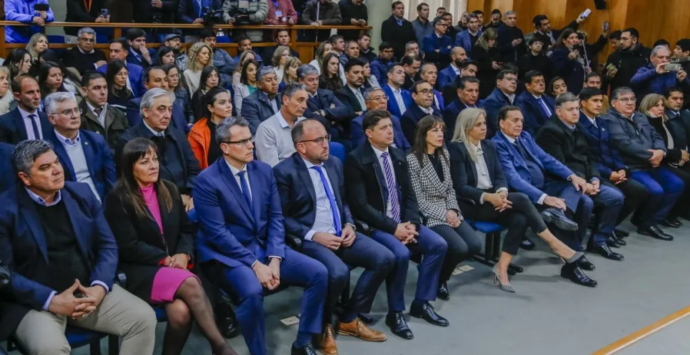 Primer revés judicial al reclamo de los municipios contra Nación para poder seguir cobrando una tasa en la boleta de la luz